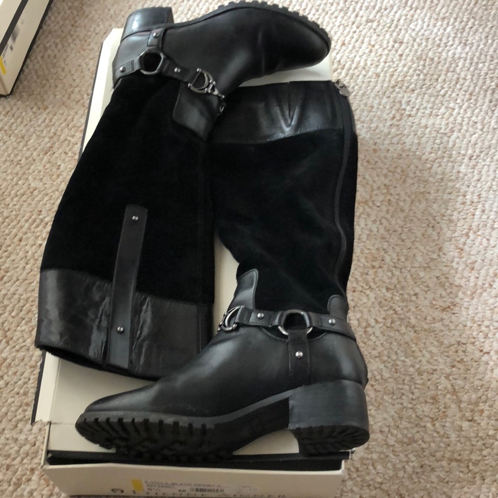Black boots